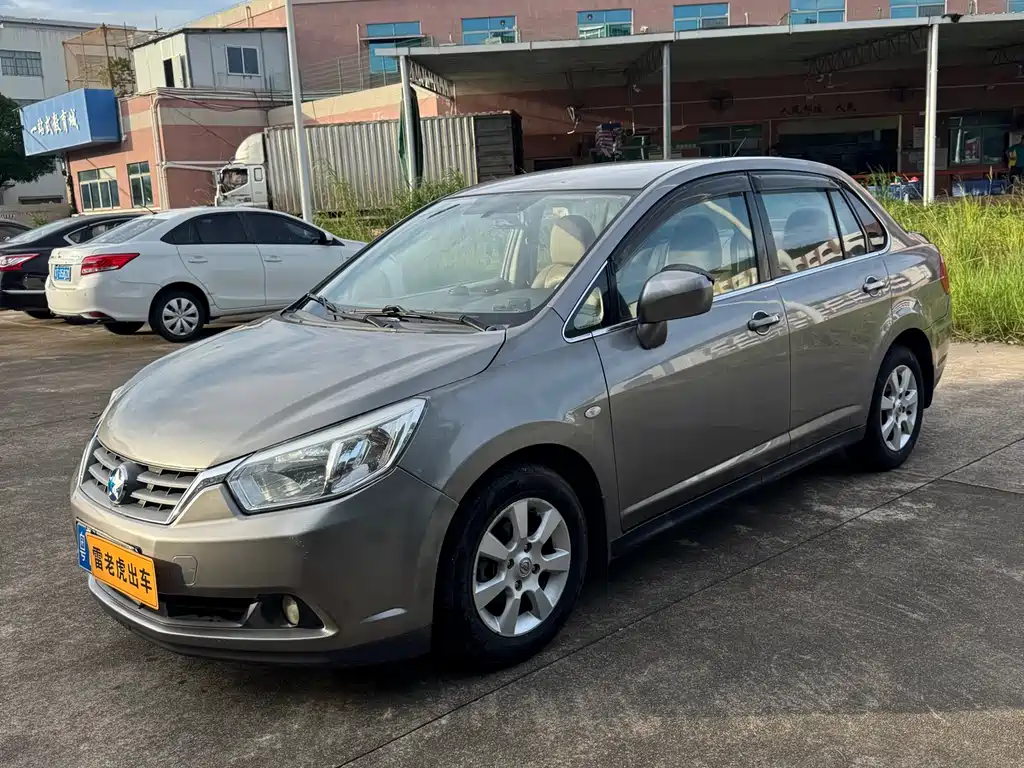 Venucia D50 2014