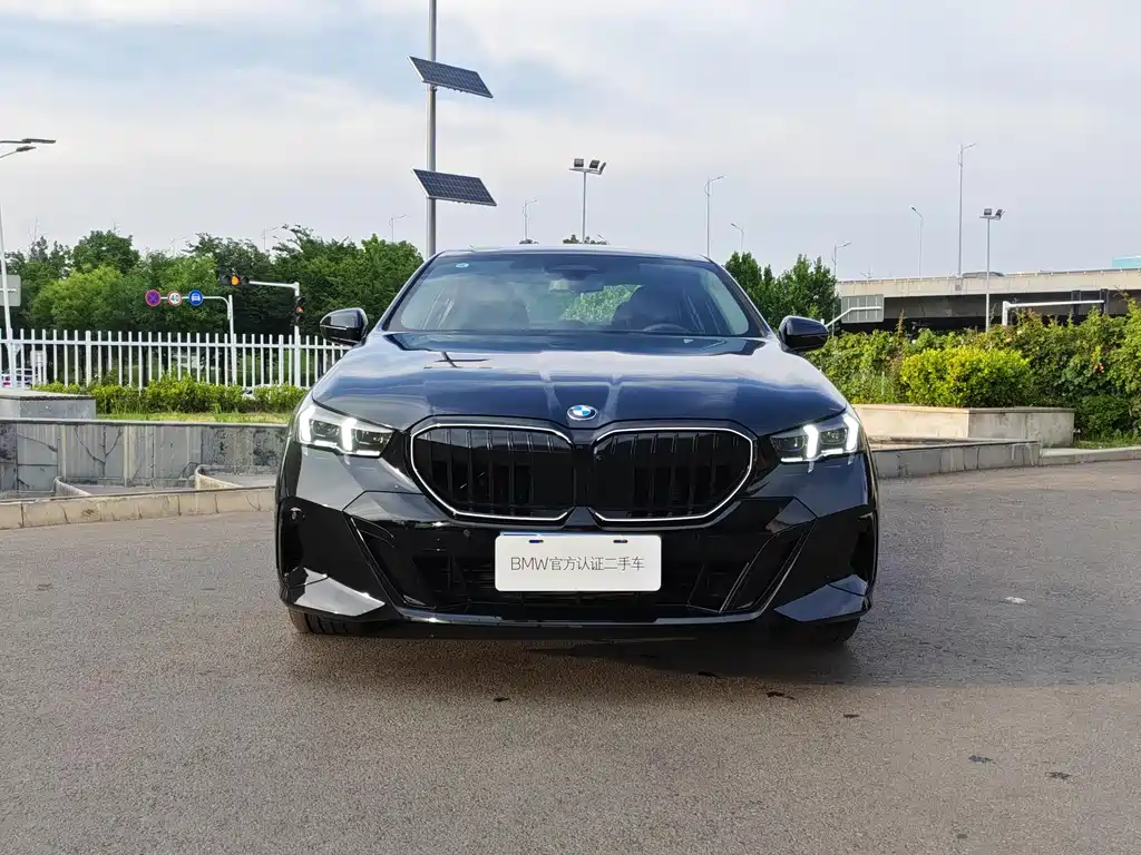 BMW 5 Series 2026
