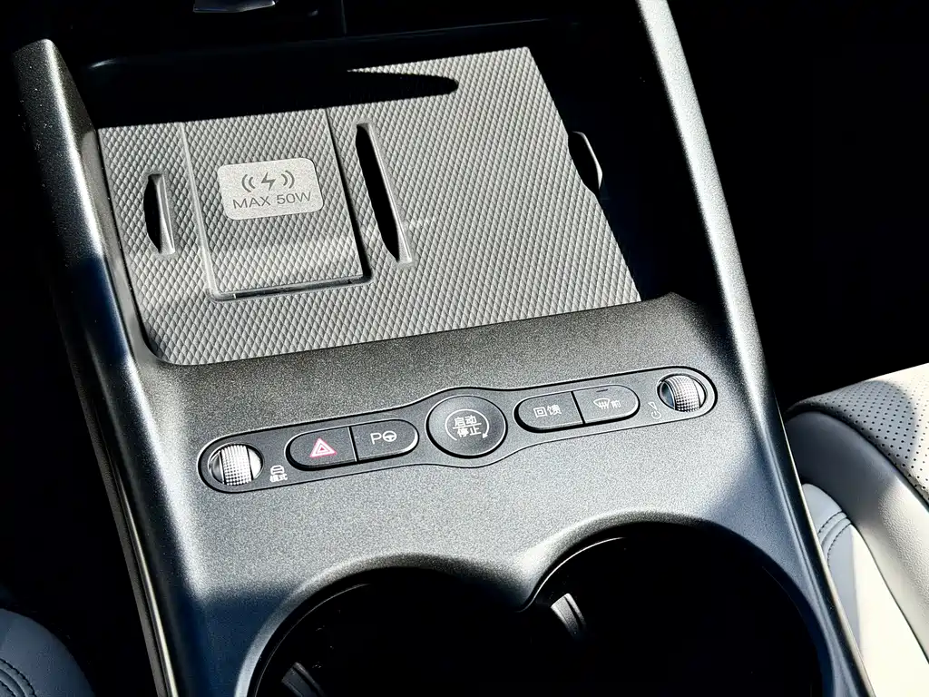 BYD Seal 06 2025 — фото 13