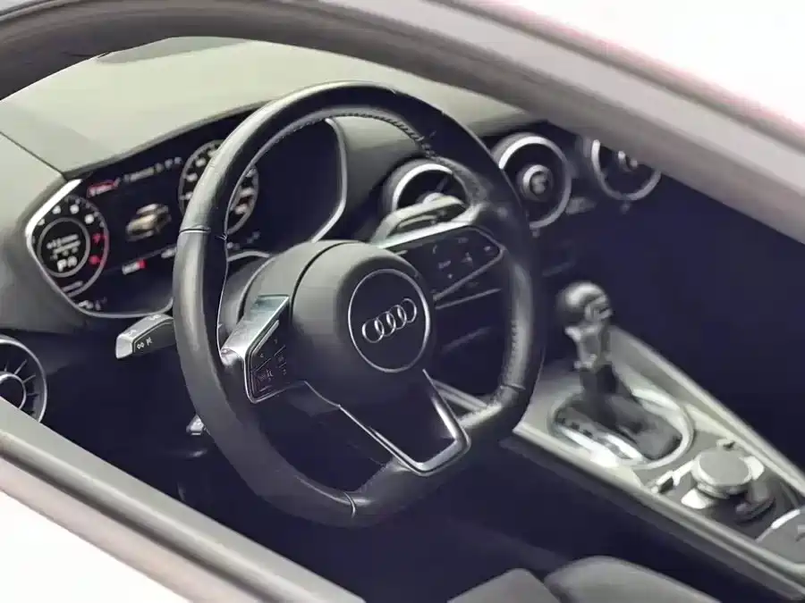 Audi TT 2015 — фото 4