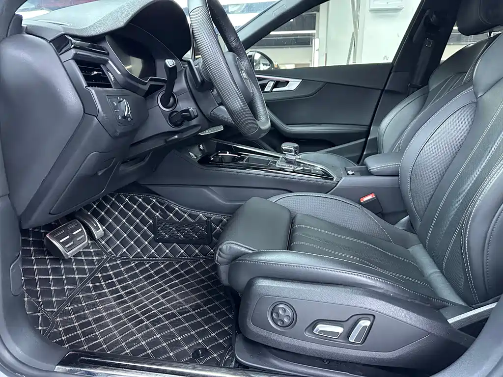 Audi A4L 2024