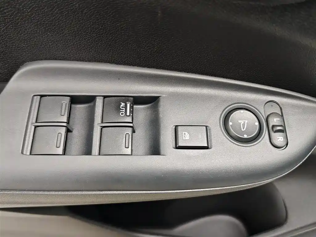 Honda Fit 2018 — фото 9