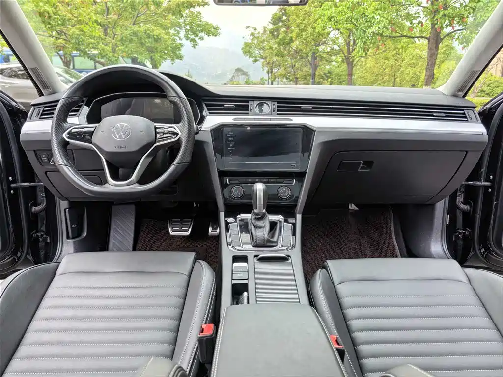 Volkswagen Magotan 2024