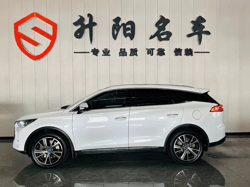 BYD Tang New Energy 2018 — фото 3