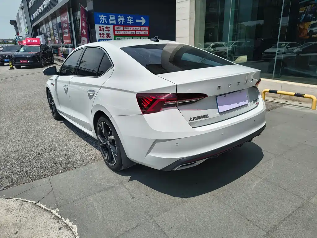 Skoda Octavia 2023