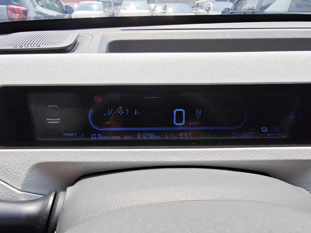 Geely Galaxy Panda 2023 — фото 9