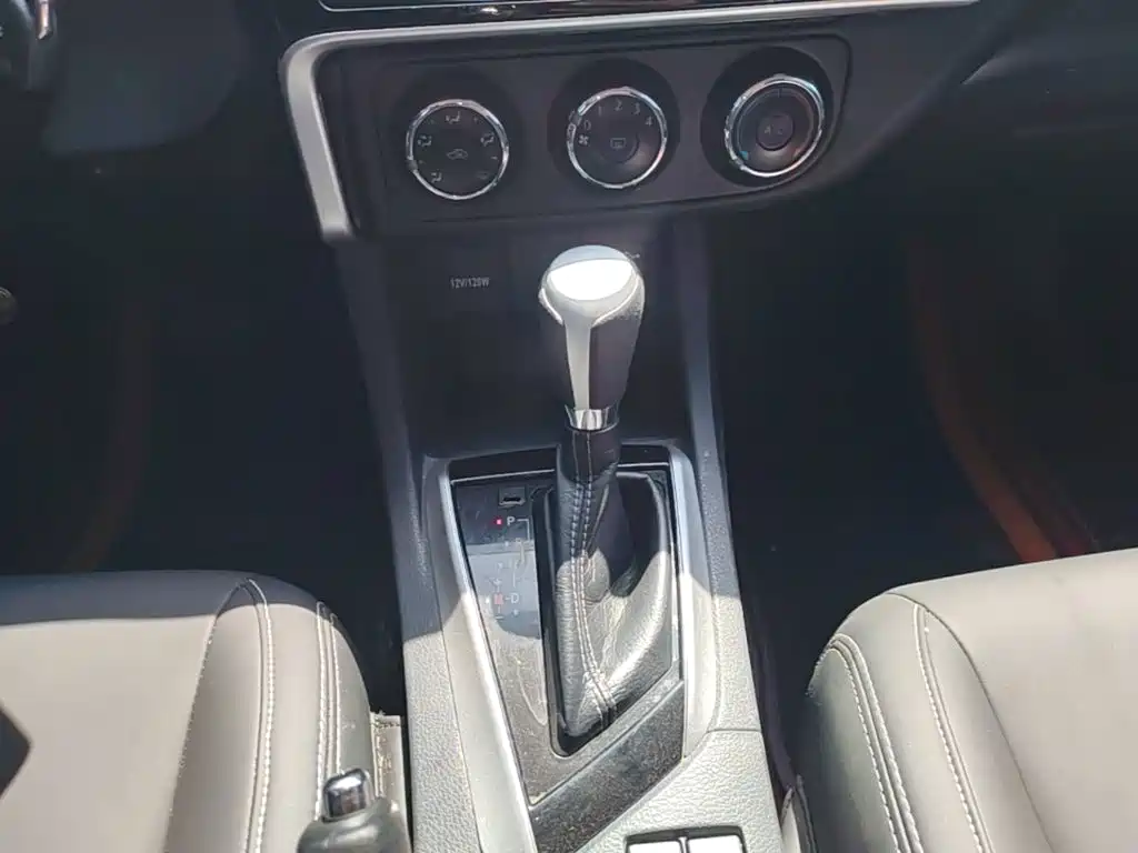 Toyota Levin 2018 — фото 14