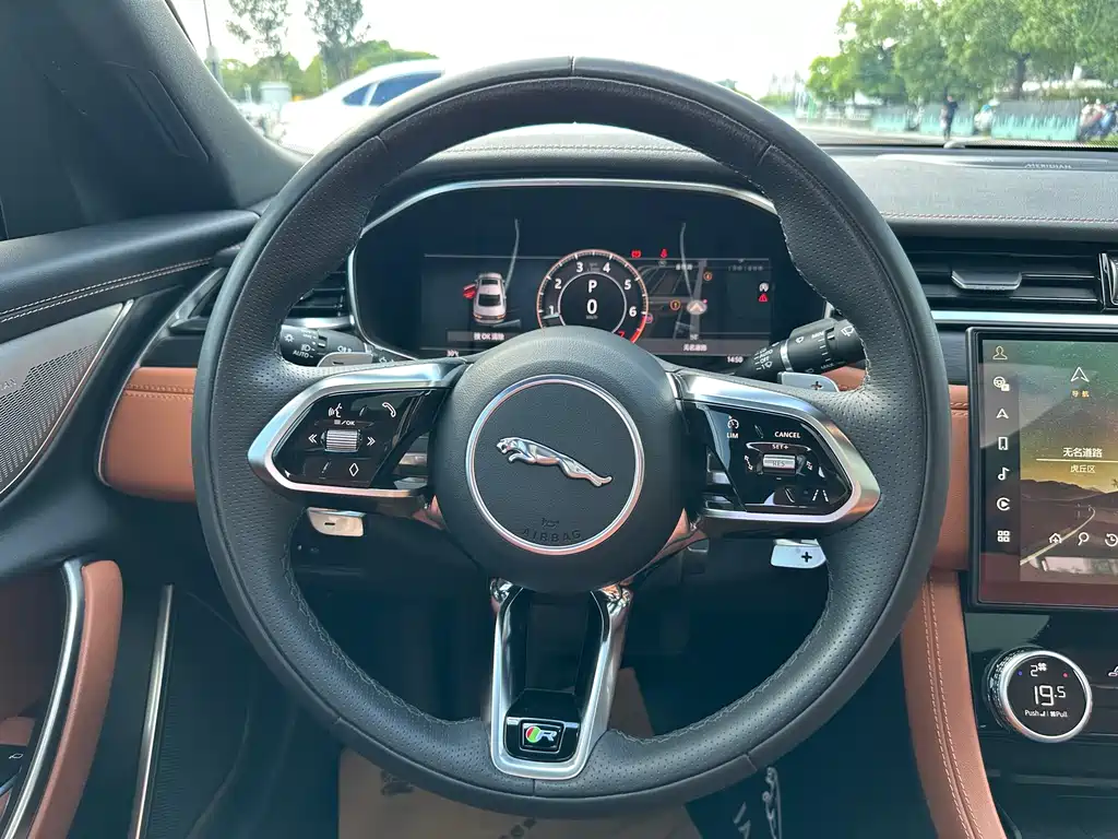 Jaguar XFL 2023 — фото 16