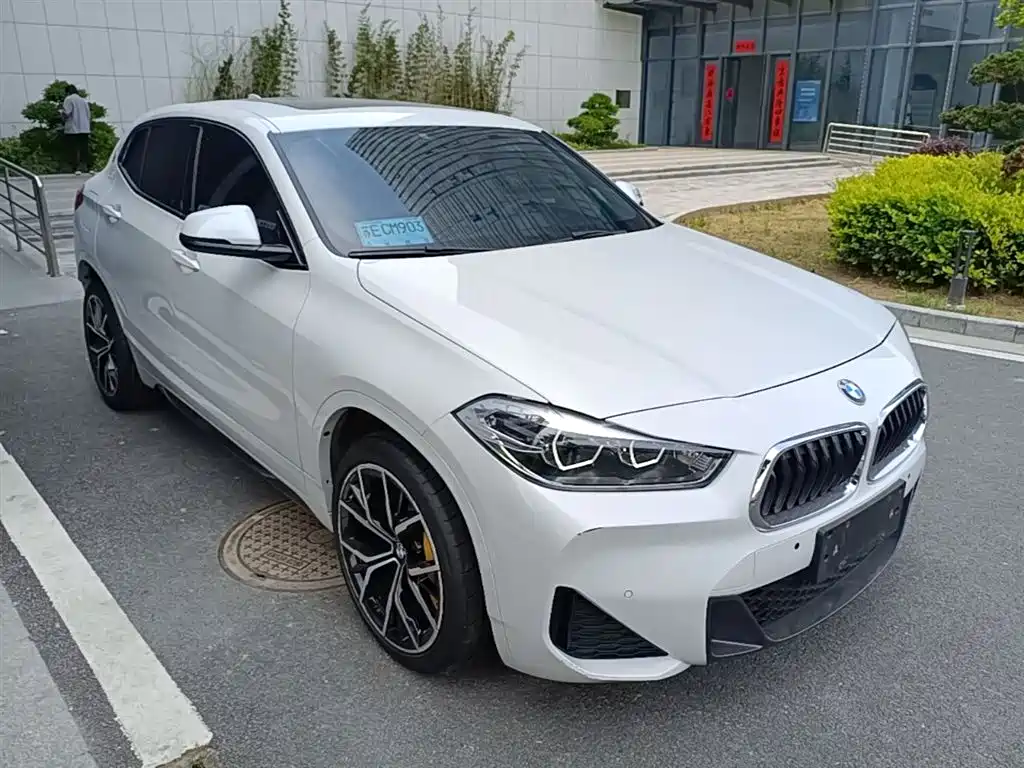 BMW X2 2022 — фото 4