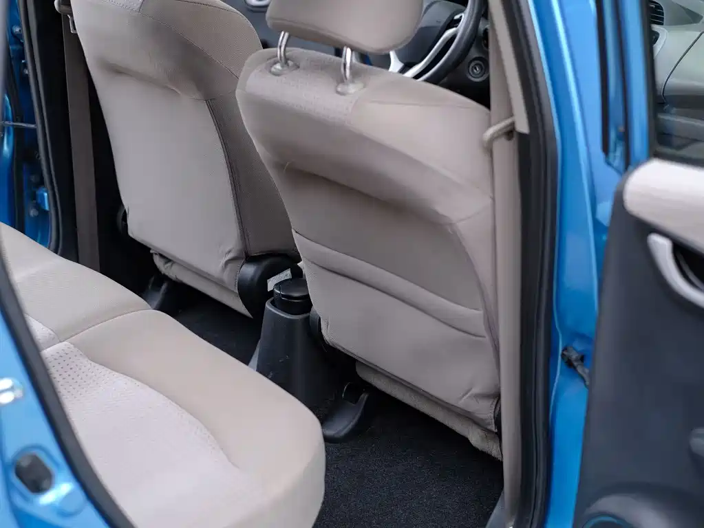 Honda Fit 2010 — фото 31
