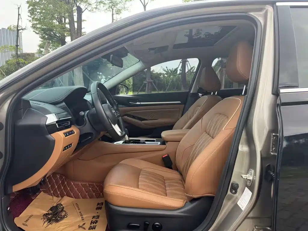 Nissan Teana 2022