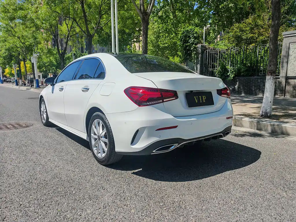 Mercedes-Benz A-Class 2021 — фото 9