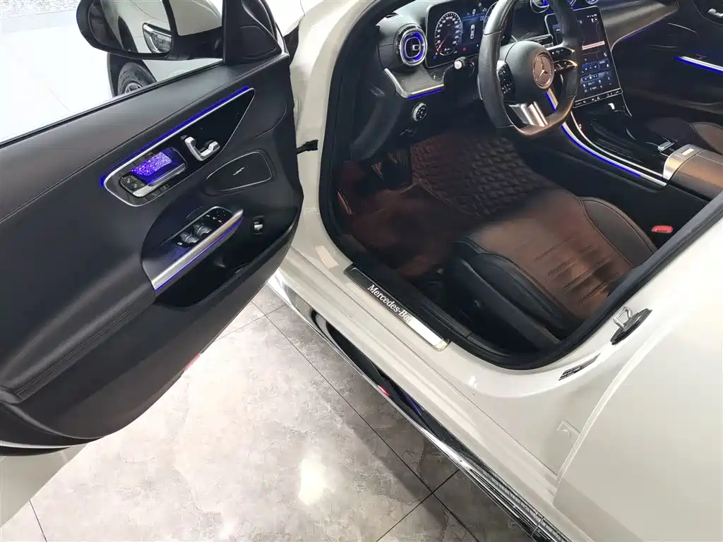 Mercedes-Benz C-Class 2022 — фото 12