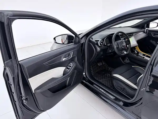 MG6 2022
