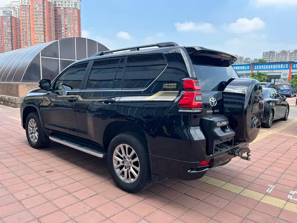 Toyota Prado 2019 — фото 6