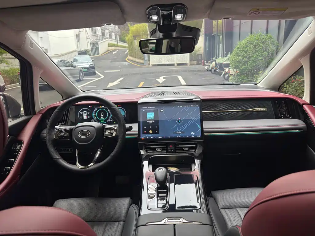 GAC Motor Trumpchi E9 2023 — фото 16