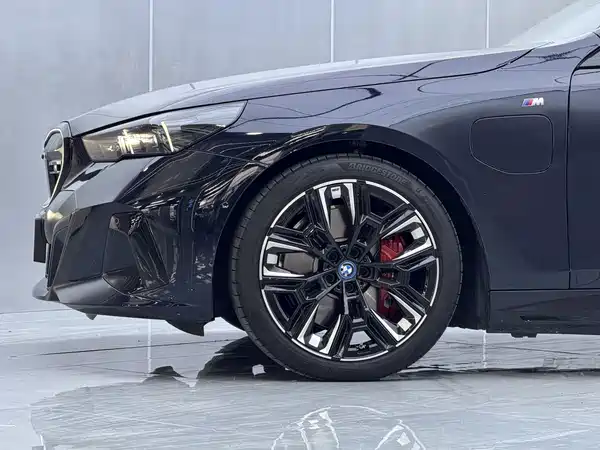 BMW i5 M60 2024