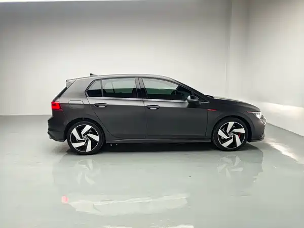 Volkswagen Golf GTI 2024