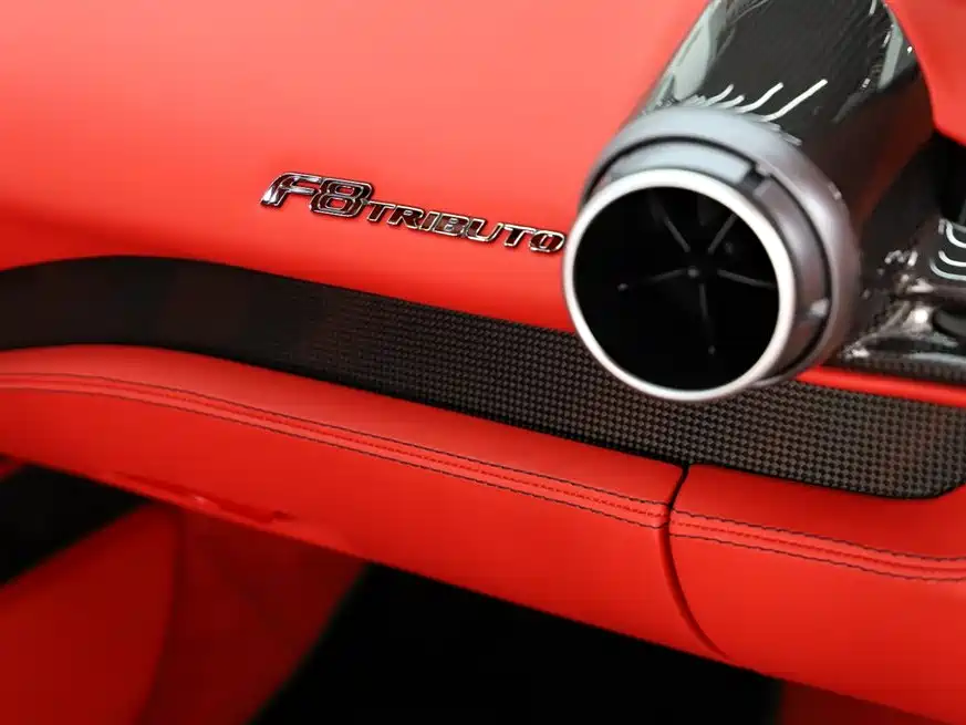 Ferrari F8 2022 — фото 18