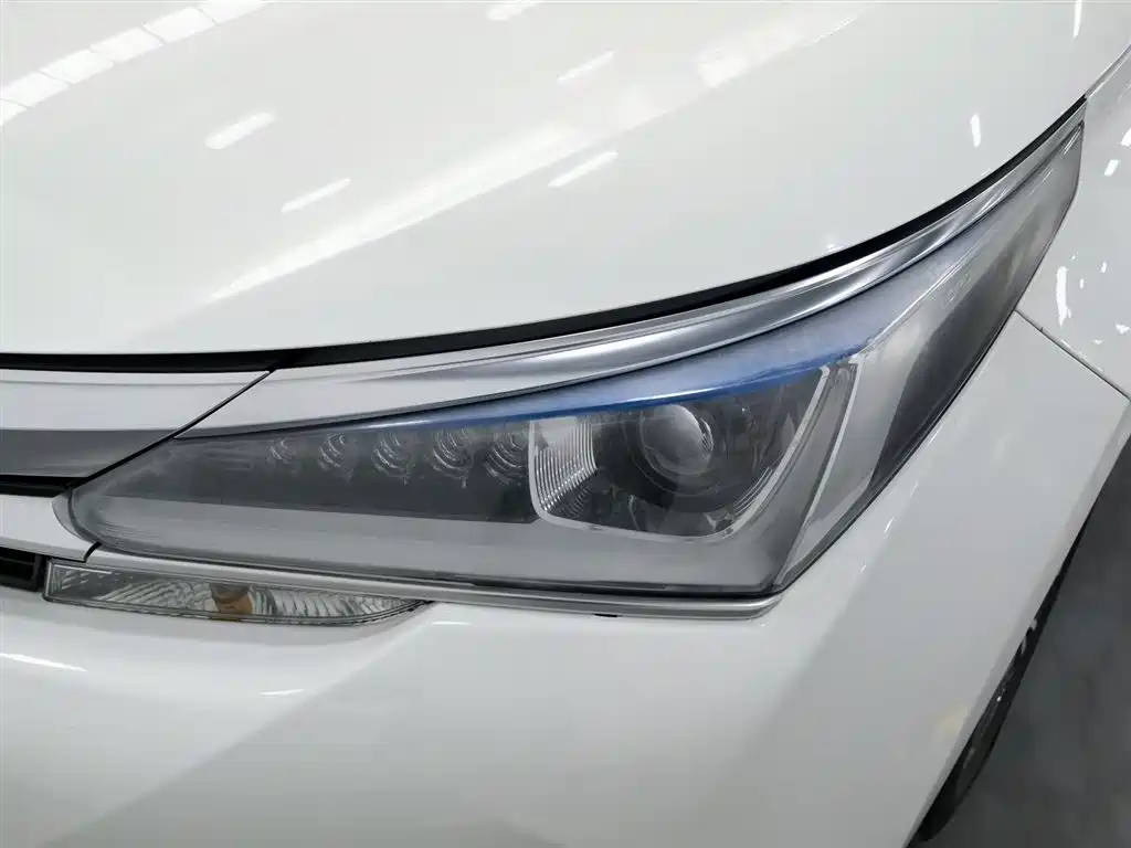 Toyota Corolla 2019 — фото 7
