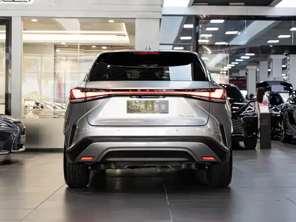Lexus RX 2025