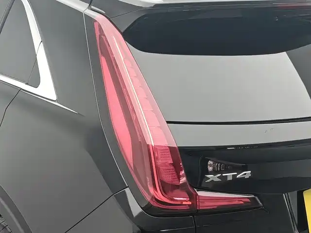 Cadillac XT4 2022 — фото 15
