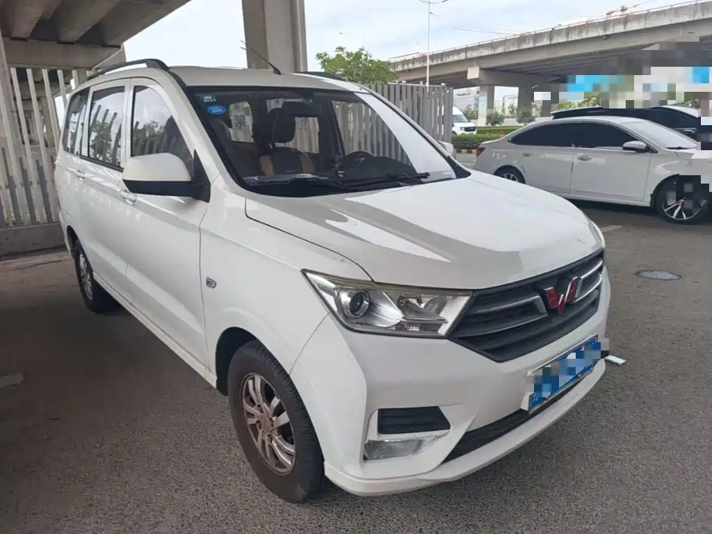 Wuling Hongguang 2019 — фото 6