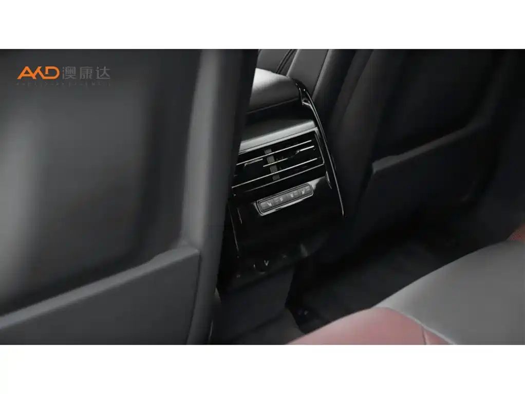 Land Rover Range Rover Sport 2023 — фото 9