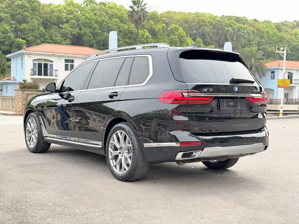 BMW X7 2021 — фото 4
