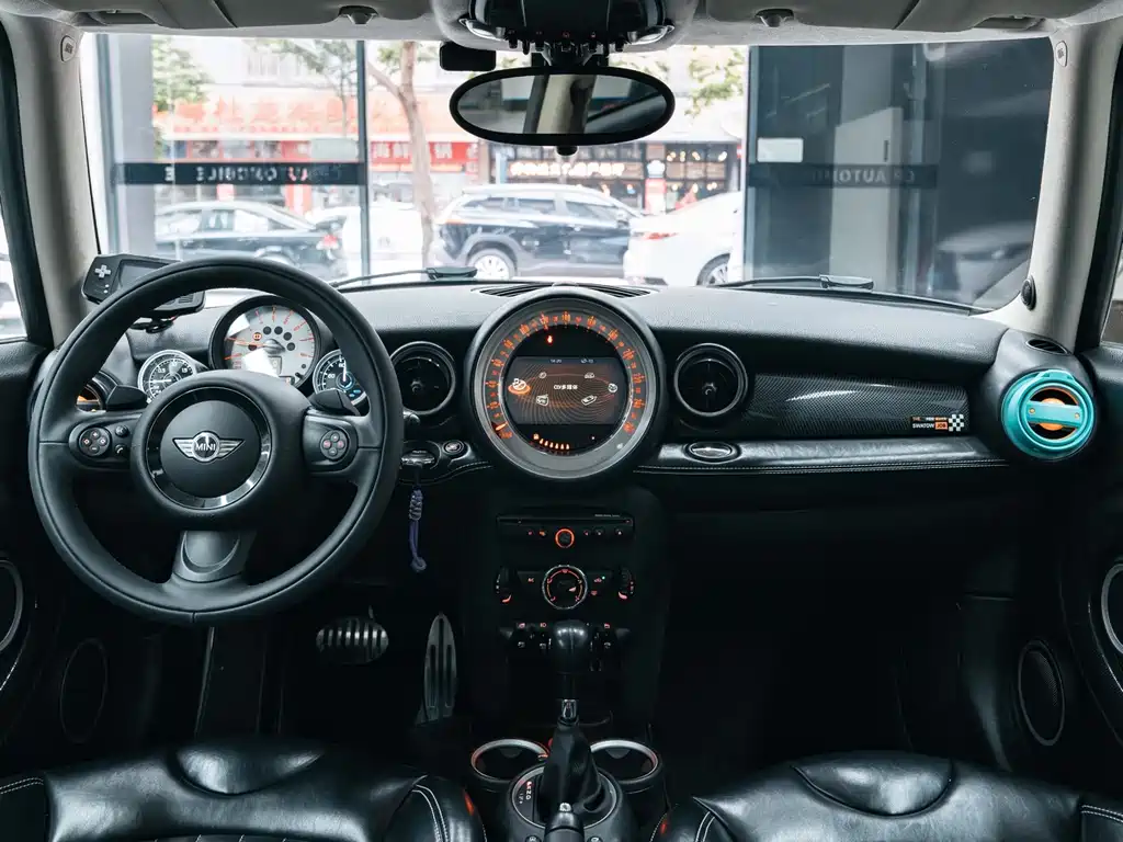 MINI Clubman 2013 — фото 13