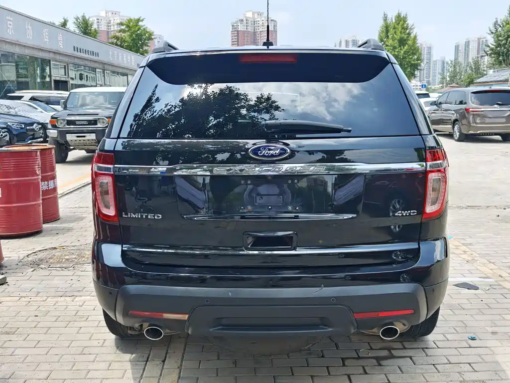 Ford Explorer 2014 — фото 17