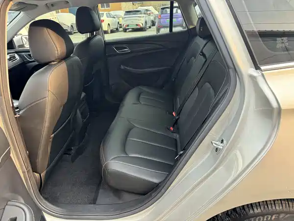 Roewe Ei5 2018