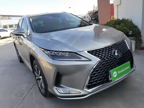 Lexus RX 2022