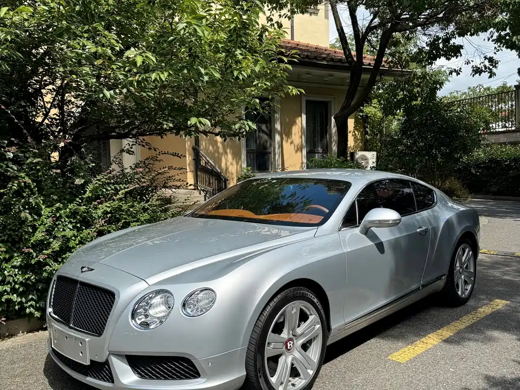 Bentley Continental 2013 — фото 1