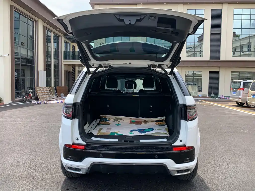 Land Rover Discovery Sport 2022