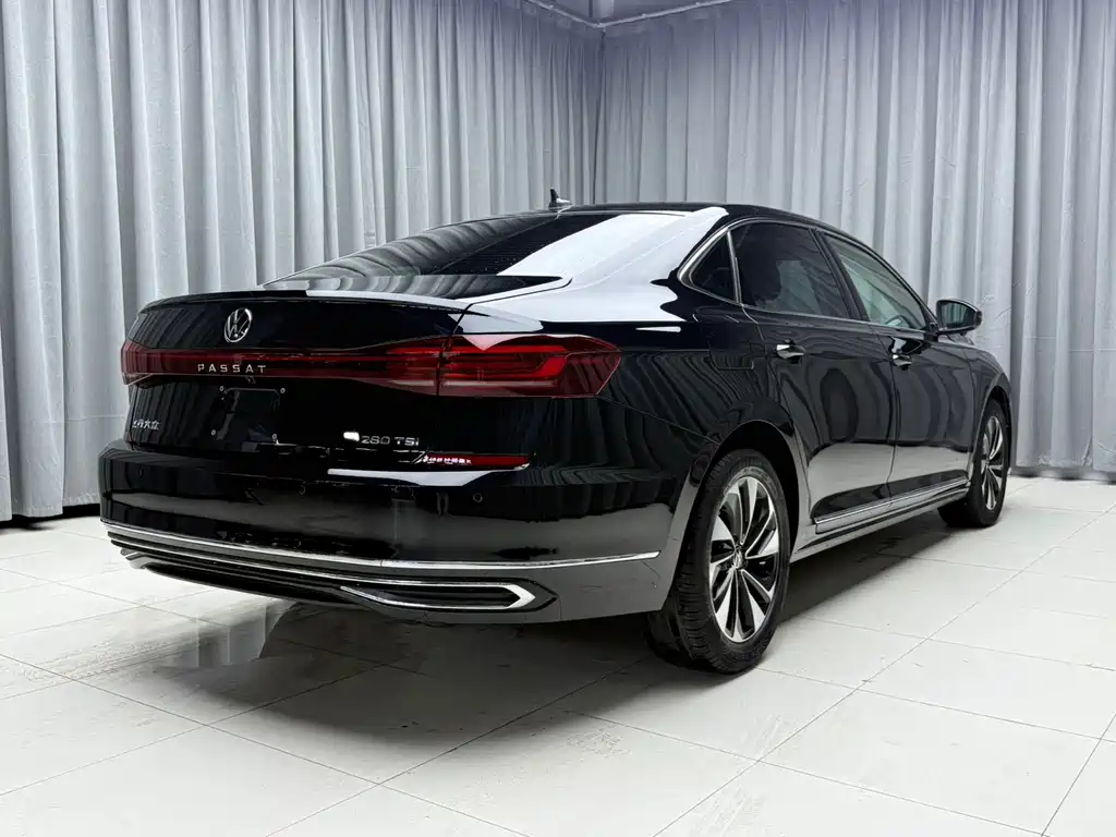 Volkswagen Passat 2023 — фото 6