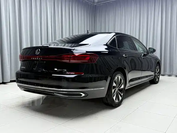 Volkswagen Passat 2023