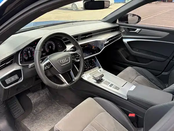 Audi A6L 2020