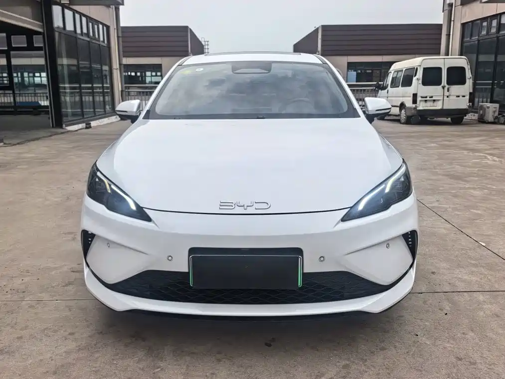 BYD Seal 05 DM-i 2025 — фото 7