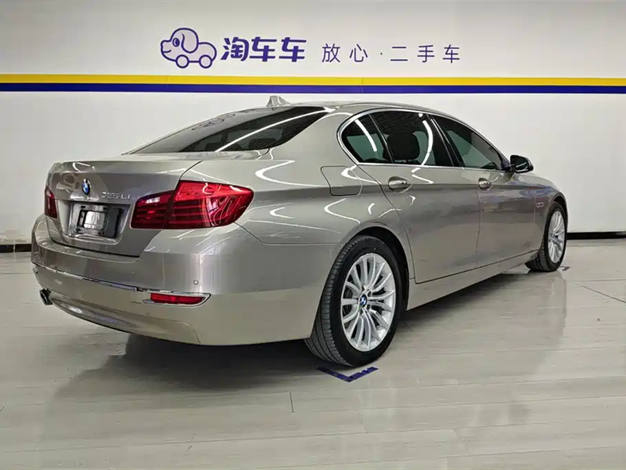 BMW 5 Series 2016 — фото 3