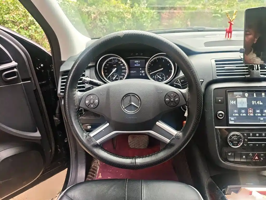 Mercedes-Benz R-Class 2017 — фото 3