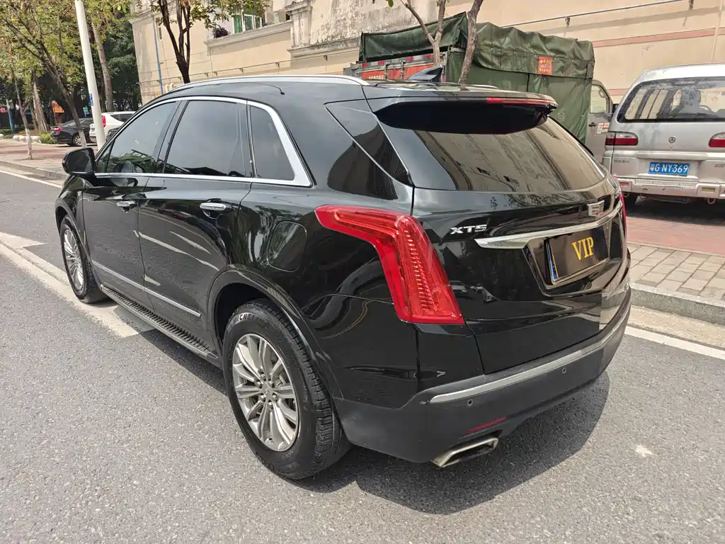 Cadillac XT5 2018 — фото 4