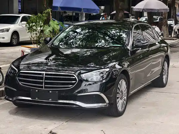 Mercedes-Benz E-Class 2022