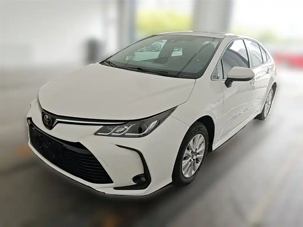 Toyota Corolla 2020 — фото 1