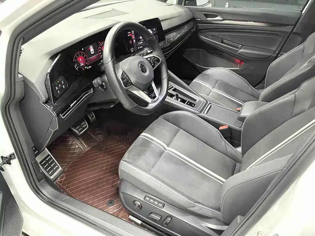 Volkswagen Golf 2022