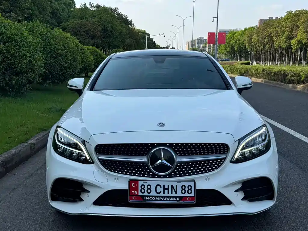 Mercedes-Benz C-Class 2020