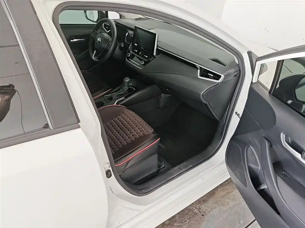 Toyota Corolla 2020 — фото 11