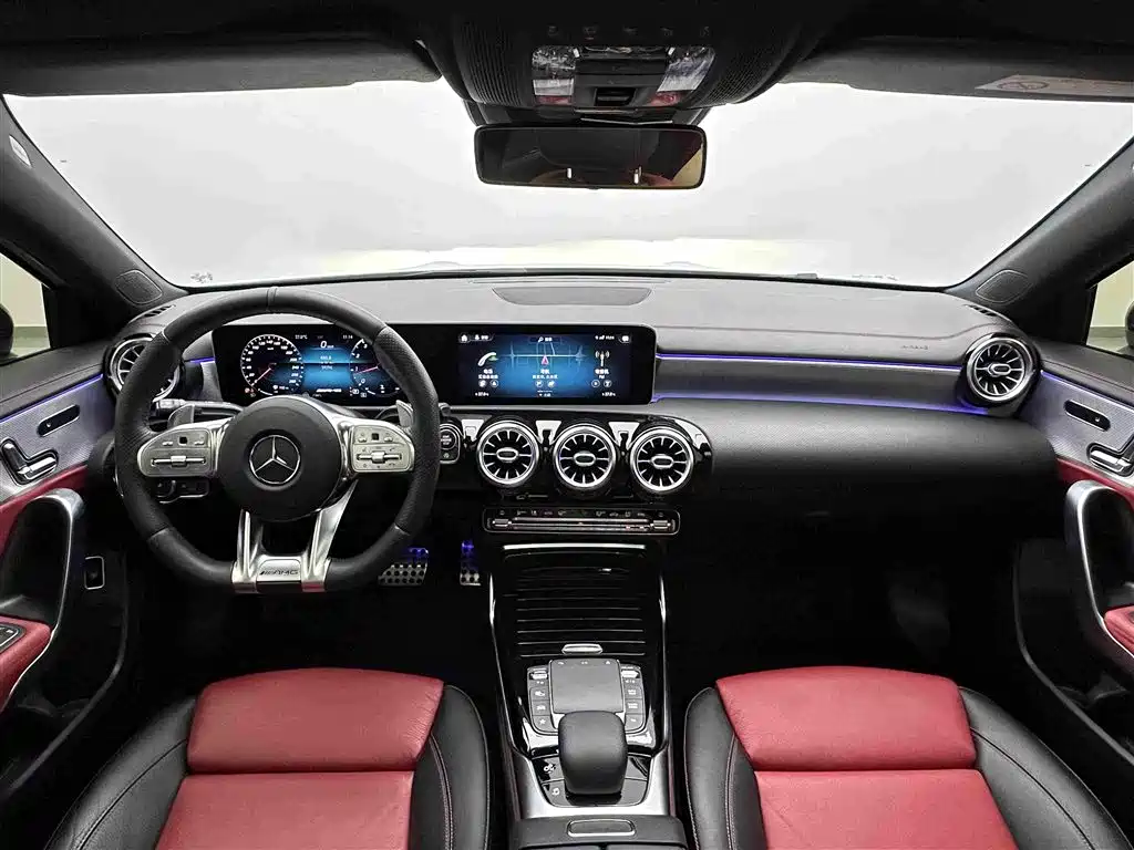 Mercedes-Benz A-Class AMG 2021 — фото 18