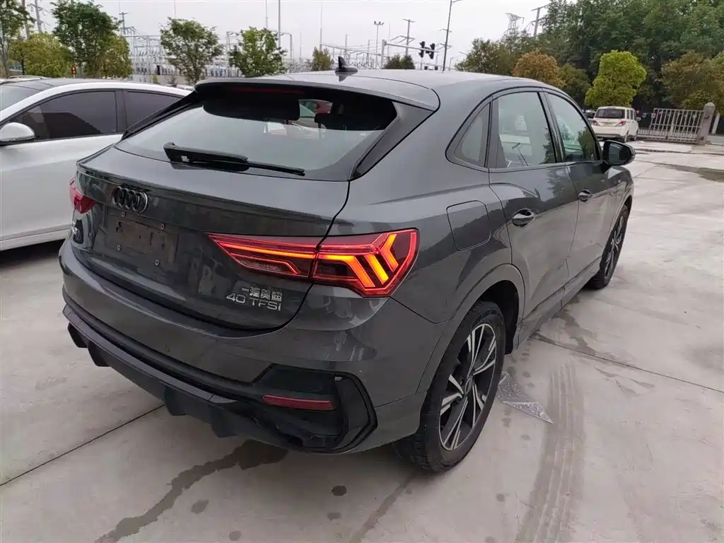 Audi Q3 Sportback 2023 — фото 6