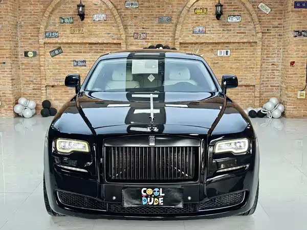 Rolls-Royce Ghost 2010